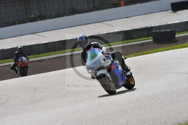 Motorcycle action photographs;Rockingham;Rockingham photographs;event digital images;eventdigitalimages;no limits trackday;peter wileman photography;rockingham corby northamptonshire;trackday;trackday digital images;trackday photos