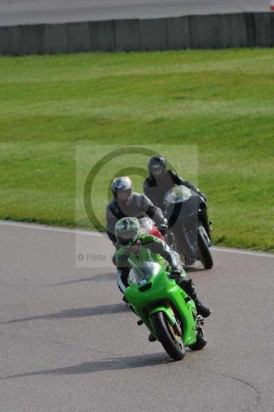 Motorcycle action photographs;Rockingham;Rockingham photographs;event digital images;eventdigitalimages;no limits trackday;peter wileman photography;rockingham corby northamptonshire;trackday;trackday digital images;trackday photos