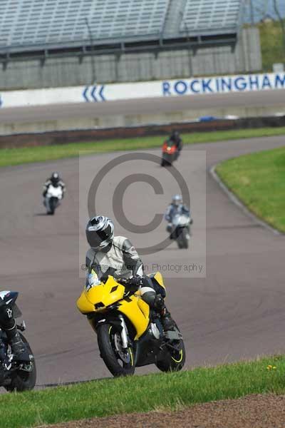 Motorcycle action photographs;Rockingham;Rockingham photographs;event digital images;eventdigitalimages;no limits trackday;peter wileman photography;rockingham corby northamptonshire;trackday;trackday digital images;trackday photos