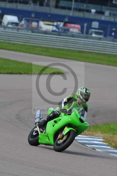 Motorcycle action photographs;Rockingham;Rockingham photographs;event digital images;eventdigitalimages;no limits trackday;peter wileman photography;rockingham corby northamptonshire;trackday;trackday digital images;trackday photos