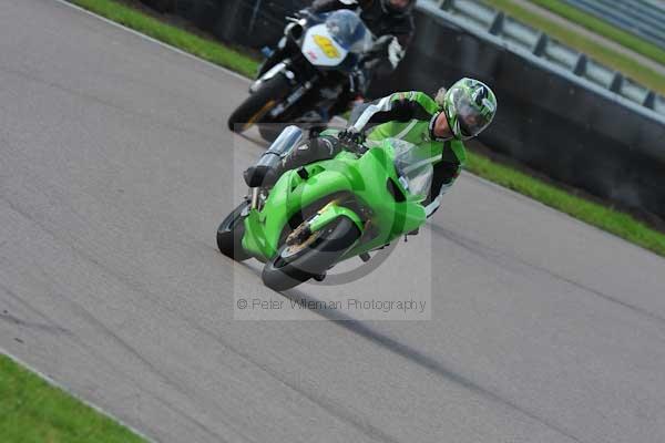 Motorcycle action photographs;Rockingham;Rockingham photographs;event digital images;eventdigitalimages;no limits trackday;peter wileman photography;rockingham corby northamptonshire;trackday;trackday digital images;trackday photos