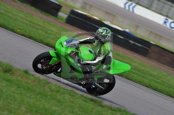 Motorcycle action photographs;Rockingham;Rockingham photographs;event digital images;eventdigitalimages;no limits trackday;peter wileman photography;rockingham corby northamptonshire;trackday;trackday digital images;trackday photos