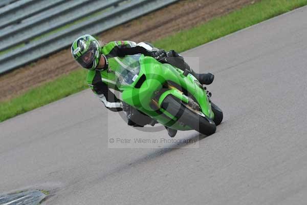 Motorcycle action photographs;Rockingham;Rockingham photographs;event digital images;eventdigitalimages;no limits trackday;peter wileman photography;rockingham corby northamptonshire;trackday;trackday digital images;trackday photos