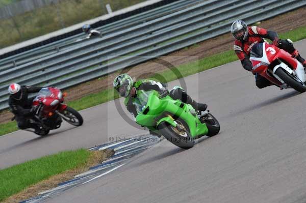 Motorcycle action photographs;Rockingham;Rockingham photographs;event digital images;eventdigitalimages;no limits trackday;peter wileman photography;rockingham corby northamptonshire;trackday;trackday digital images;trackday photos