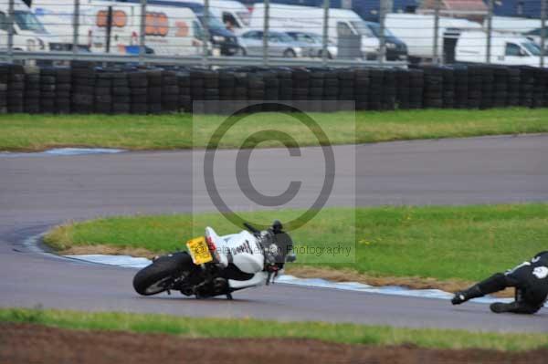 Motorcycle action photographs;Rockingham;Rockingham photographs;event digital images;eventdigitalimages;no limits trackday;peter wileman photography;rockingham corby northamptonshire;trackday;trackday digital images;trackday photos