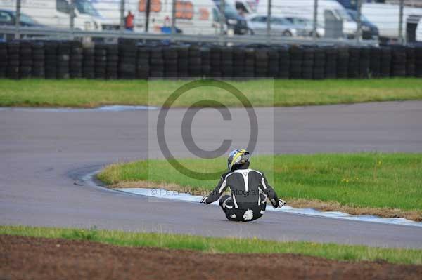 Motorcycle action photographs;Rockingham;Rockingham photographs;event digital images;eventdigitalimages;no limits trackday;peter wileman photography;rockingham corby northamptonshire;trackday;trackday digital images;trackday photos
