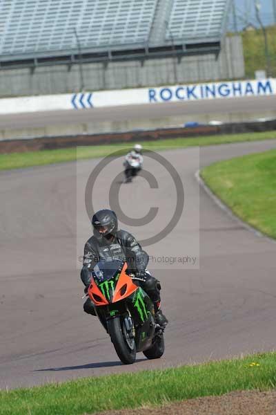 Motorcycle action photographs;Rockingham;Rockingham photographs;event digital images;eventdigitalimages;no limits trackday;peter wileman photography;rockingham corby northamptonshire;trackday;trackday digital images;trackday photos