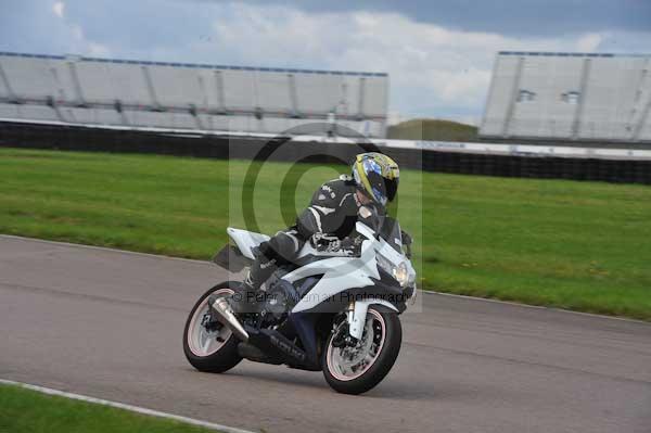 Motorcycle action photographs;Rockingham;Rockingham photographs;event digital images;eventdigitalimages;no limits trackday;peter wileman photography;rockingham corby northamptonshire;trackday;trackday digital images;trackday photos