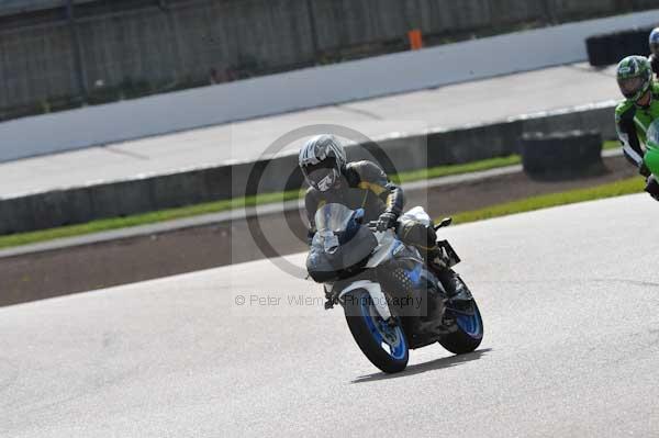 Motorcycle action photographs;Rockingham;Rockingham photographs;event digital images;eventdigitalimages;no limits trackday;peter wileman photography;rockingham corby northamptonshire;trackday;trackday digital images;trackday photos