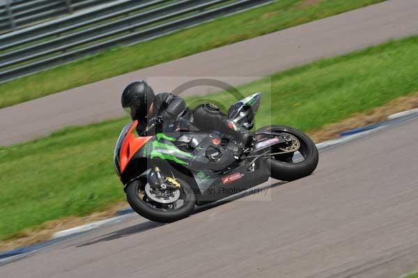 Motorcycle action photographs;Rockingham;Rockingham photographs;event digital images;eventdigitalimages;no limits trackday;peter wileman photography;rockingham corby northamptonshire;trackday;trackday digital images;trackday photos
