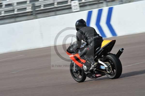 Motorcycle action photographs;Rockingham;Rockingham photographs;event digital images;eventdigitalimages;no limits trackday;peter wileman photography;rockingham corby northamptonshire;trackday;trackday digital images;trackday photos