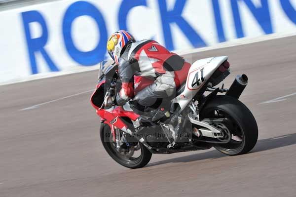 Motorcycle action photographs;Rockingham;Rockingham photographs;event digital images;eventdigitalimages;no limits trackday;peter wileman photography;rockingham corby northamptonshire;trackday;trackday digital images;trackday photos