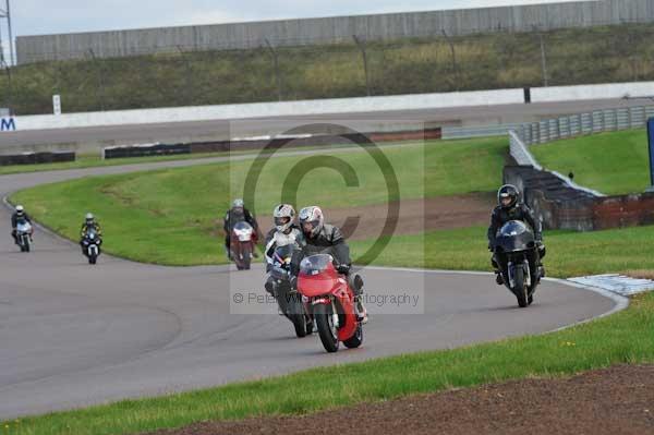 Motorcycle action photographs;Rockingham;Rockingham photographs;event digital images;eventdigitalimages;no limits trackday;peter wileman photography;rockingham corby northamptonshire;trackday;trackday digital images;trackday photos