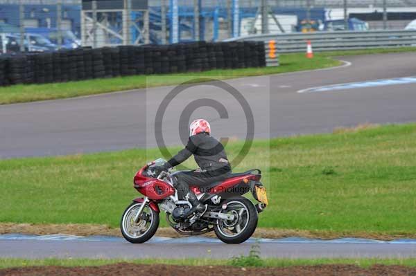 Motorcycle action photographs;Rockingham;Rockingham photographs;event digital images;eventdigitalimages;no limits trackday;peter wileman photography;rockingham corby northamptonshire;trackday;trackday digital images;trackday photos