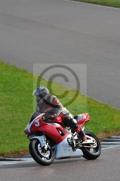 Motorcycle action photographs;Rockingham;Rockingham photographs;event digital images;eventdigitalimages;no limits trackday;peter wileman photography;rockingham corby northamptonshire;trackday;trackday digital images;trackday photos