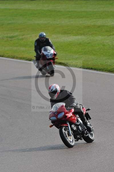 Motorcycle action photographs;Rockingham;Rockingham photographs;event digital images;eventdigitalimages;no limits trackday;peter wileman photography;rockingham corby northamptonshire;trackday;trackday digital images;trackday photos