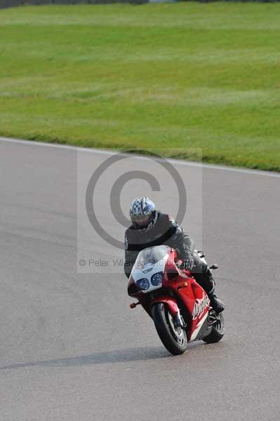 Motorcycle action photographs;Rockingham;Rockingham photographs;event digital images;eventdigitalimages;no limits trackday;peter wileman photography;rockingham corby northamptonshire;trackday;trackday digital images;trackday photos