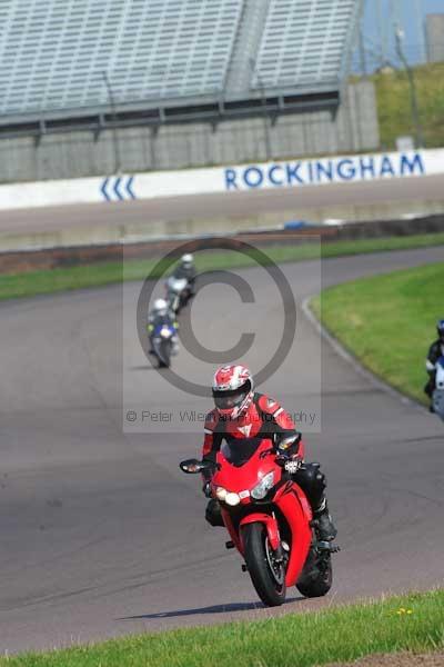 Motorcycle action photographs;Rockingham;Rockingham photographs;event digital images;eventdigitalimages;no limits trackday;peter wileman photography;rockingham corby northamptonshire;trackday;trackday digital images;trackday photos