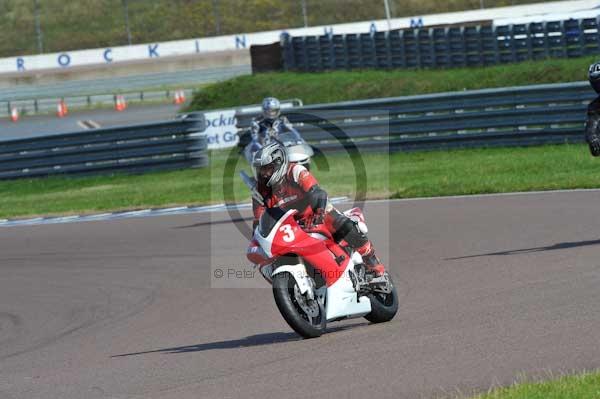 Motorcycle action photographs;Rockingham;Rockingham photographs;event digital images;eventdigitalimages;no limits trackday;peter wileman photography;rockingham corby northamptonshire;trackday;trackday digital images;trackday photos