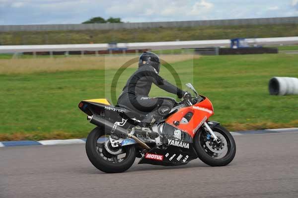 Motorcycle action photographs;Rockingham;Rockingham photographs;event digital images;eventdigitalimages;no limits trackday;peter wileman photography;rockingham corby northamptonshire;trackday;trackday digital images;trackday photos