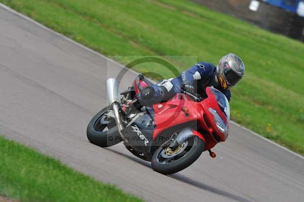 Motorcycle action photographs;Rockingham;Rockingham photographs;event digital images;eventdigitalimages;no limits trackday;peter wileman photography;rockingham corby northamptonshire;trackday;trackday digital images;trackday photos