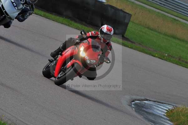 Motorcycle action photographs;Rockingham;Rockingham photographs;event digital images;eventdigitalimages;no limits trackday;peter wileman photography;rockingham corby northamptonshire;trackday;trackday digital images;trackday photos