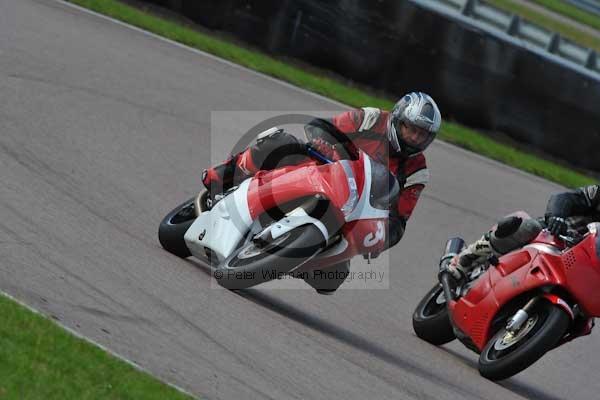 Motorcycle action photographs;Rockingham;Rockingham photographs;event digital images;eventdigitalimages;no limits trackday;peter wileman photography;rockingham corby northamptonshire;trackday;trackday digital images;trackday photos
