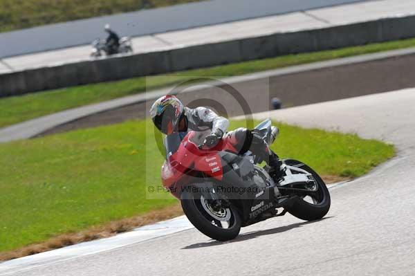 Motorcycle action photographs;Rockingham;Rockingham photographs;event digital images;eventdigitalimages;no limits trackday;peter wileman photography;rockingham corby northamptonshire;trackday;trackday digital images;trackday photos