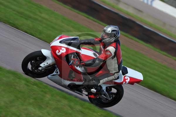 Motorcycle action photographs;Rockingham;Rockingham photographs;event digital images;eventdigitalimages;no limits trackday;peter wileman photography;rockingham corby northamptonshire;trackday;trackday digital images;trackday photos