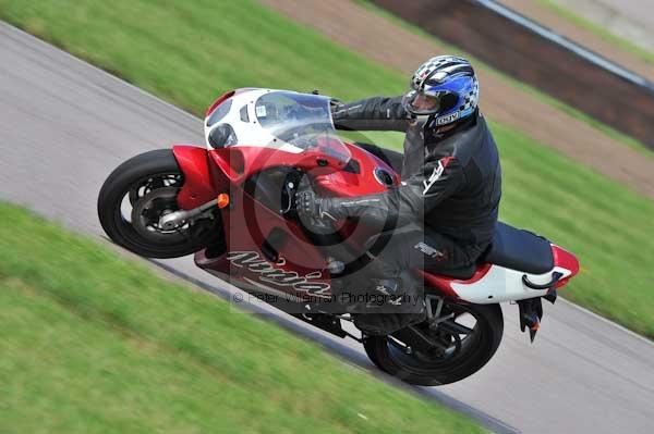 Motorcycle action photographs;Rockingham;Rockingham photographs;event digital images;eventdigitalimages;no limits trackday;peter wileman photography;rockingham corby northamptonshire;trackday;trackday digital images;trackday photos