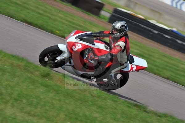 Motorcycle action photographs;Rockingham;Rockingham photographs;event digital images;eventdigitalimages;no limits trackday;peter wileman photography;rockingham corby northamptonshire;trackday;trackday digital images;trackday photos