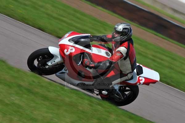 Motorcycle action photographs;Rockingham;Rockingham photographs;event digital images;eventdigitalimages;no limits trackday;peter wileman photography;rockingham corby northamptonshire;trackday;trackday digital images;trackday photos