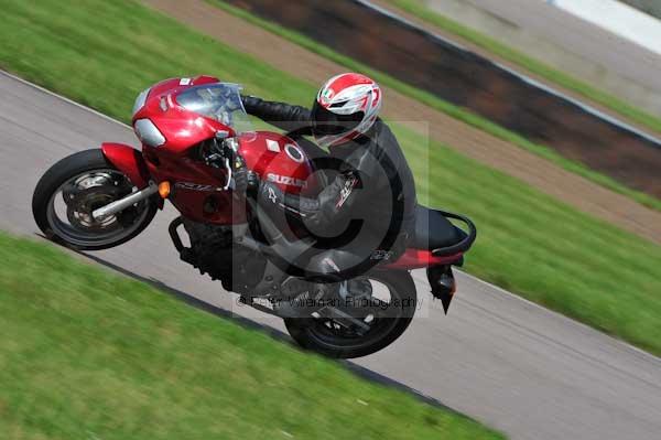 Motorcycle action photographs;Rockingham;Rockingham photographs;event digital images;eventdigitalimages;no limits trackday;peter wileman photography;rockingham corby northamptonshire;trackday;trackday digital images;trackday photos