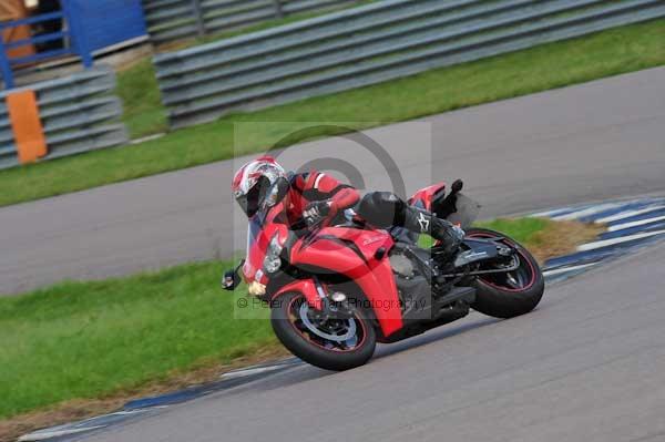 Motorcycle action photographs;Rockingham;Rockingham photographs;event digital images;eventdigitalimages;no limits trackday;peter wileman photography;rockingham corby northamptonshire;trackday;trackday digital images;trackday photos