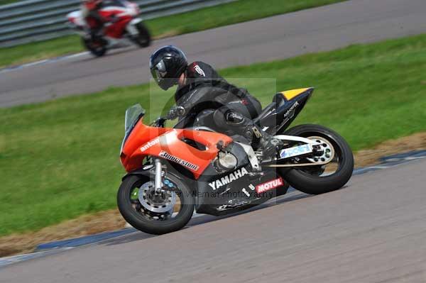 Motorcycle action photographs;Rockingham;Rockingham photographs;event digital images;eventdigitalimages;no limits trackday;peter wileman photography;rockingham corby northamptonshire;trackday;trackday digital images;trackday photos
