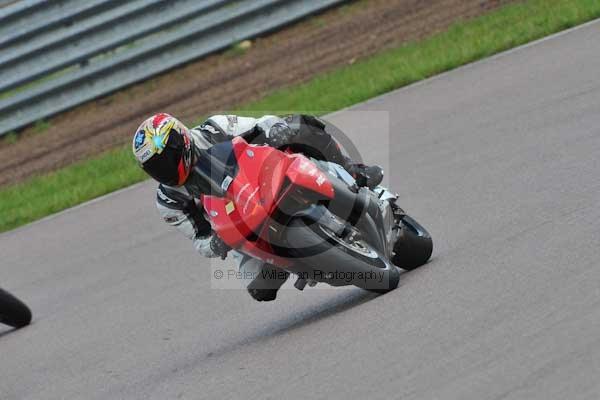 Motorcycle action photographs;Rockingham;Rockingham photographs;event digital images;eventdigitalimages;no limits trackday;peter wileman photography;rockingham corby northamptonshire;trackday;trackday digital images;trackday photos