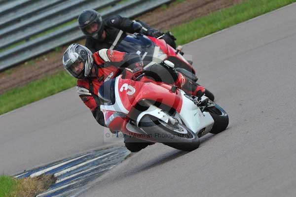 Motorcycle action photographs;Rockingham;Rockingham photographs;event digital images;eventdigitalimages;no limits trackday;peter wileman photography;rockingham corby northamptonshire;trackday;trackday digital images;trackday photos