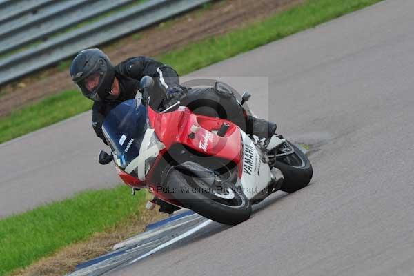 Motorcycle action photographs;Rockingham;Rockingham photographs;event digital images;eventdigitalimages;no limits trackday;peter wileman photography;rockingham corby northamptonshire;trackday;trackday digital images;trackday photos