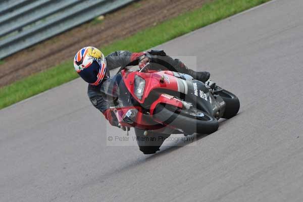 Motorcycle action photographs;Rockingham;Rockingham photographs;event digital images;eventdigitalimages;no limits trackday;peter wileman photography;rockingham corby northamptonshire;trackday;trackday digital images;trackday photos