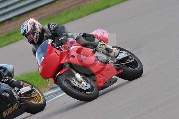 Motorcycle action photographs;Rockingham;Rockingham photographs;event digital images;eventdigitalimages;no limits trackday;peter wileman photography;rockingham corby northamptonshire;trackday;trackday digital images;trackday photos