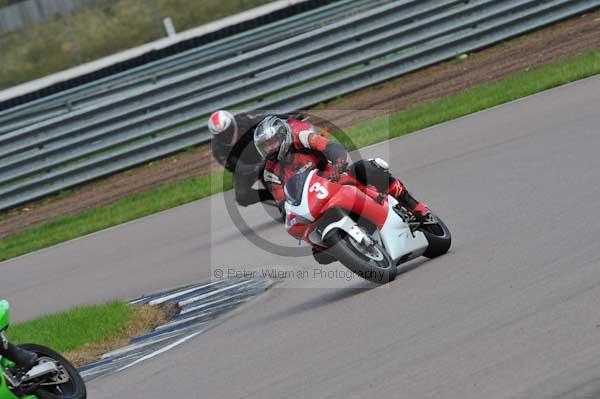 Motorcycle action photographs;Rockingham;Rockingham photographs;event digital images;eventdigitalimages;no limits trackday;peter wileman photography;rockingham corby northamptonshire;trackday;trackday digital images;trackday photos