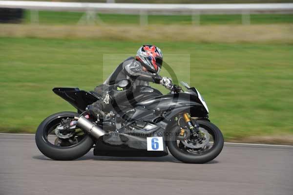 Motorcycle action photographs;Rockingham;Rockingham photographs;event digital images;eventdigitalimages;no limits trackday;peter wileman photography;rockingham corby northamptonshire;trackday;trackday digital images;trackday photos