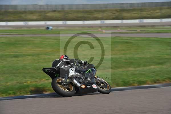 Motorcycle action photographs;Rockingham;Rockingham photographs;event digital images;eventdigitalimages;no limits trackday;peter wileman photography;rockingham corby northamptonshire;trackday;trackday digital images;trackday photos