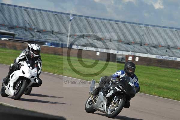 Motorcycle action photographs;Rockingham;Rockingham photographs;event digital images;eventdigitalimages;no limits trackday;peter wileman photography;rockingham corby northamptonshire;trackday;trackday digital images;trackday photos