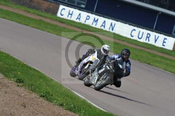 Motorcycle action photographs;Rockingham;Rockingham photographs;event digital images;eventdigitalimages;no limits trackday;peter wileman photography;rockingham corby northamptonshire;trackday;trackday digital images;trackday photos