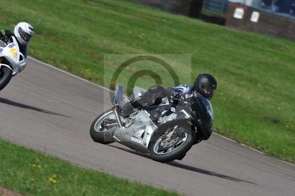 Motorcycle action photographs;Rockingham;Rockingham photographs;event digital images;eventdigitalimages;no limits trackday;peter wileman photography;rockingham corby northamptonshire;trackday;trackday digital images;trackday photos