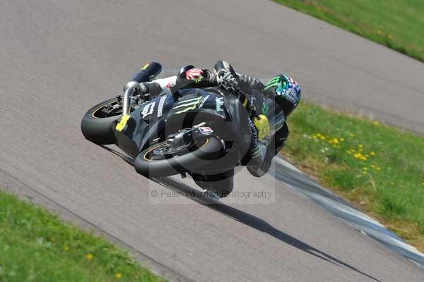 Motorcycle action photographs;Rockingham;Rockingham photographs;event digital images;eventdigitalimages;no limits trackday;peter wileman photography;rockingham corby northamptonshire;trackday;trackday digital images;trackday photos