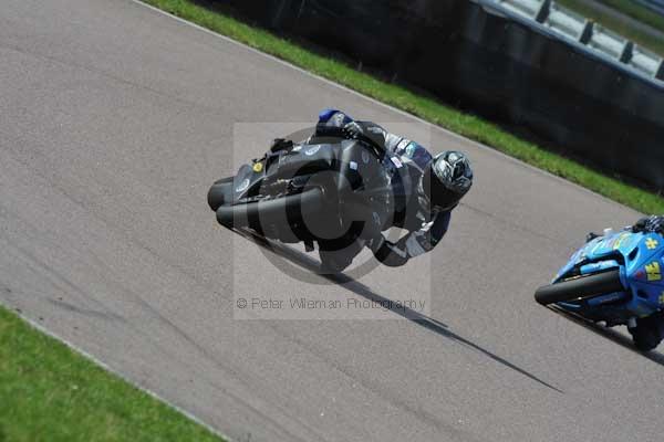 Motorcycle action photographs;Rockingham;Rockingham photographs;event digital images;eventdigitalimages;no limits trackday;peter wileman photography;rockingham corby northamptonshire;trackday;trackday digital images;trackday photos