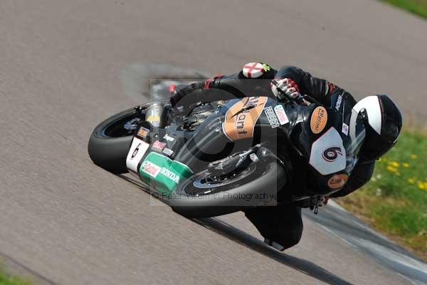 Motorcycle action photographs;Rockingham;Rockingham photographs;event digital images;eventdigitalimages;no limits trackday;peter wileman photography;rockingham corby northamptonshire;trackday;trackday digital images;trackday photos