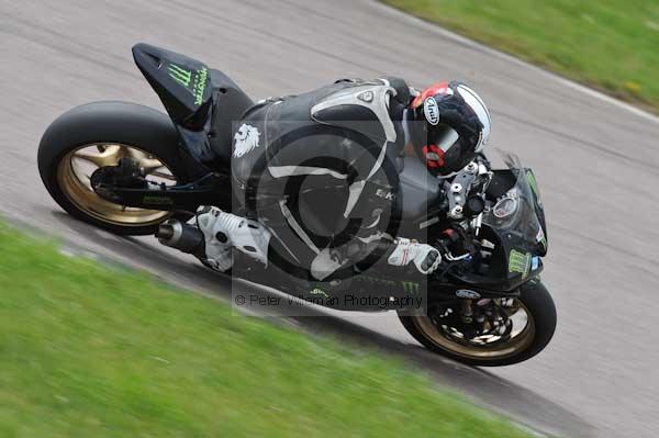 Motorcycle action photographs;Rockingham;Rockingham photographs;event digital images;eventdigitalimages;no limits trackday;peter wileman photography;rockingham corby northamptonshire;trackday;trackday digital images;trackday photos